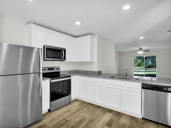 The kitchen of the Vero overlooks the family room