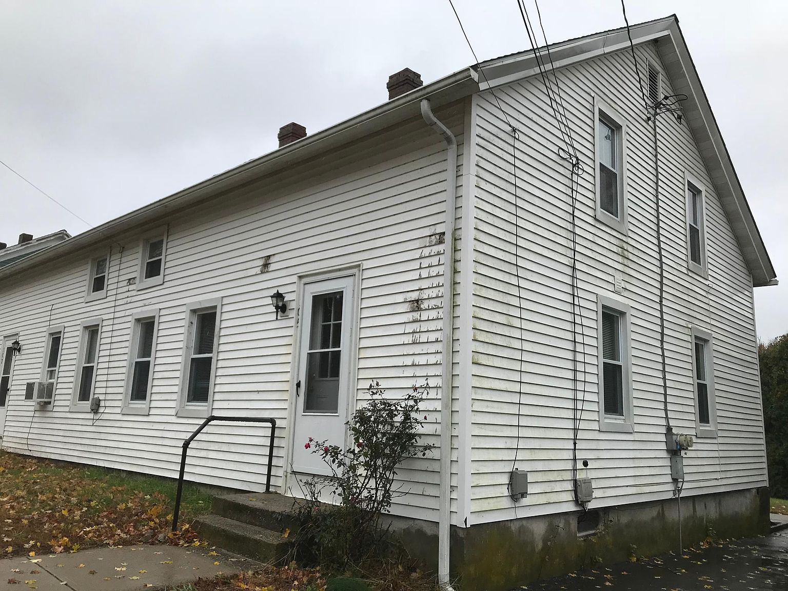 105 S Chestnut St, Wauregan, CT 06387 Zillow