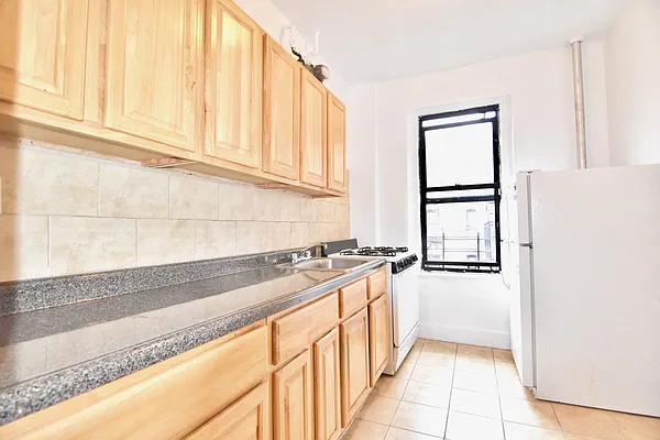 Rented by Bohemia Realty Group | media 2