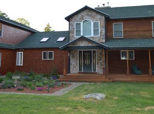 31 Mauhaut Shores Rd, Alton Bay, NH 03810
