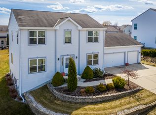 2273 Hunters Ln, Grafton, WI 53024