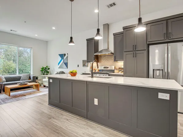 2804 S 1st St Unit 1108, Austin, TX 78704