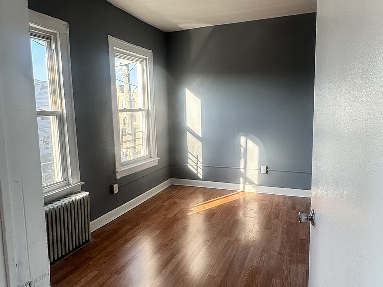107 Jersey St #3 — Photo 2