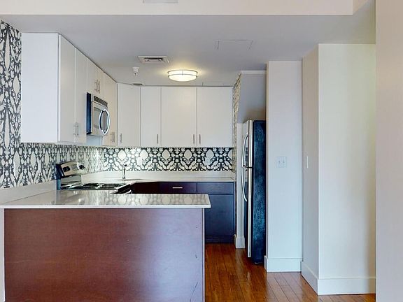 3rd image of 300 Boylston St Unit 1102