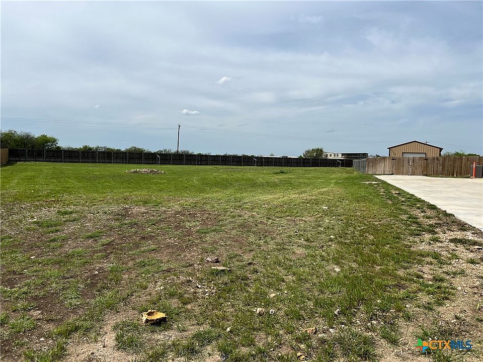 2nd image of 13618 Corsia Dr