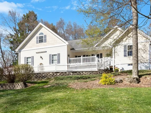 5 Richards Way, Lunenburg, MA 01462