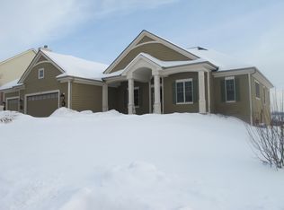 1946 Valley Ct, Grafton, WI 53024
