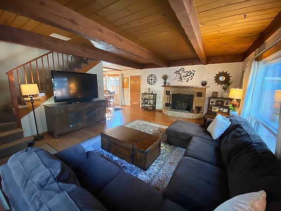 5th image of 2634 Knox Ave
