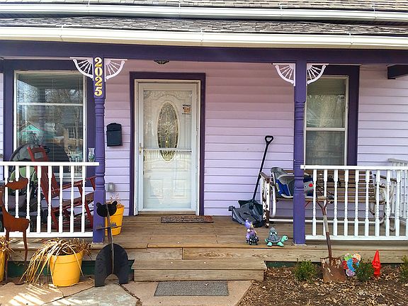 oversized front porch