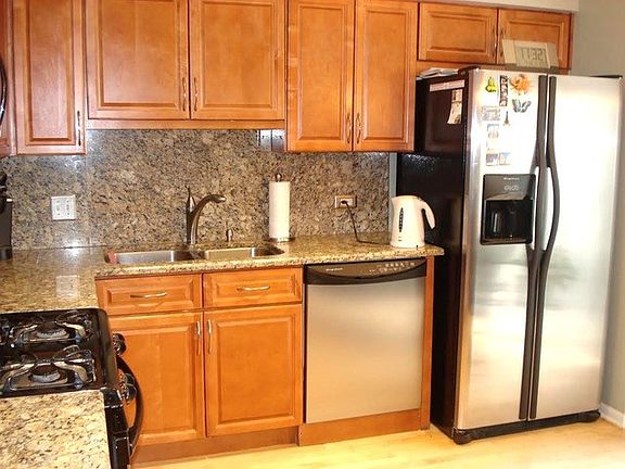 2nd image of 391 Town Place Cir