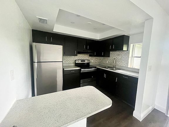 2nd image of 3431 Helena Dr APT 9