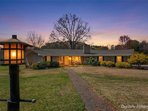 5th image of 4056 Beaver Brook Rd