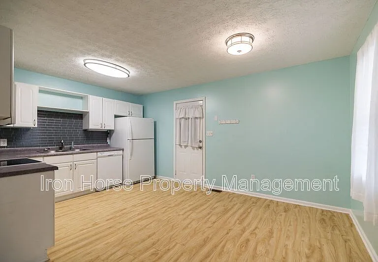 357 Mary Alice Dr — Photo 5