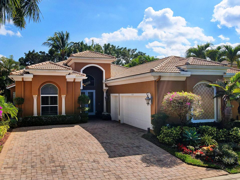 1st image of 10838 Greenbriar Villa Dr