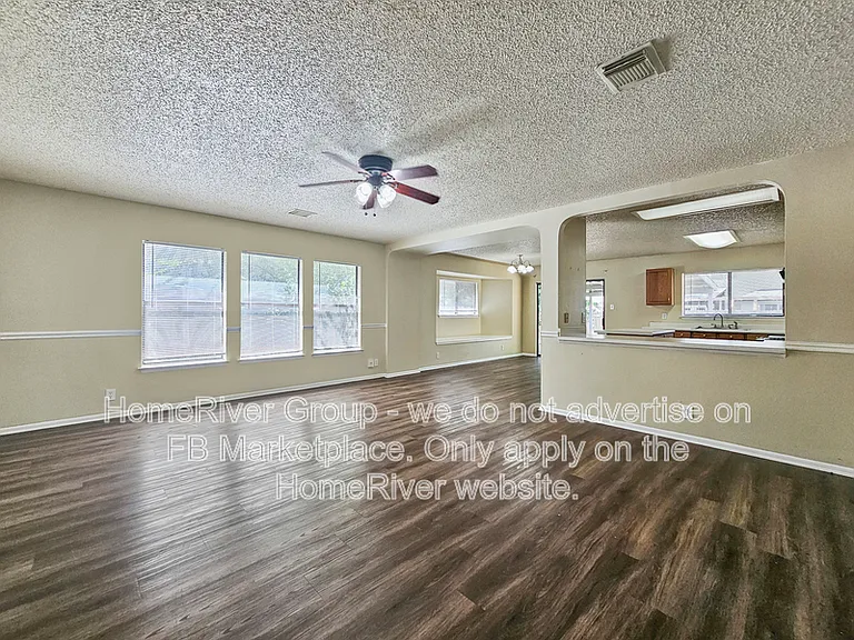 9839 Kelton Dr — Photo 2