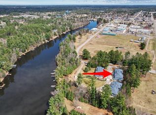740 River Rdg #B, Eagle River, WI 54521