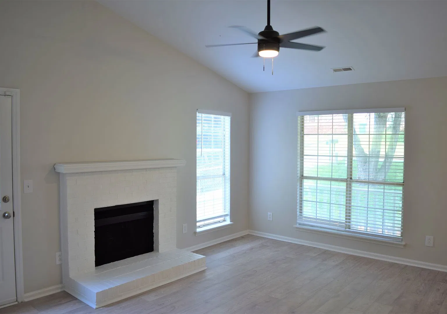 Remodeled ranch home - lots of upgrades — Photo 2