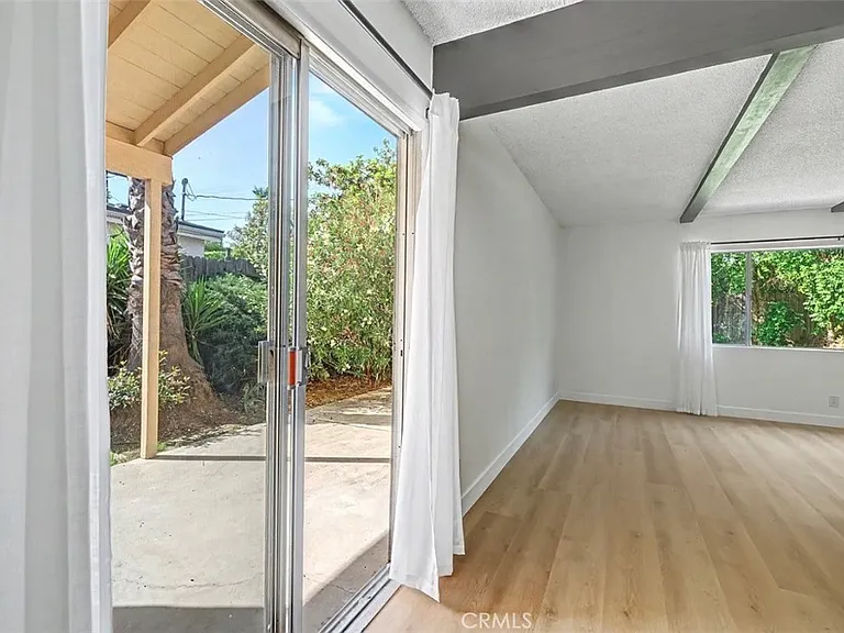 4413 Canoga Dr — Photo 22