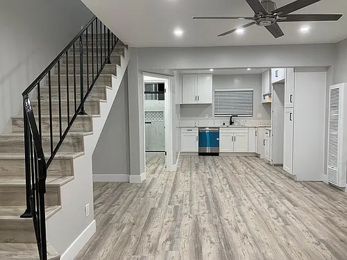 120 Roswell Ave #12 Photo 1