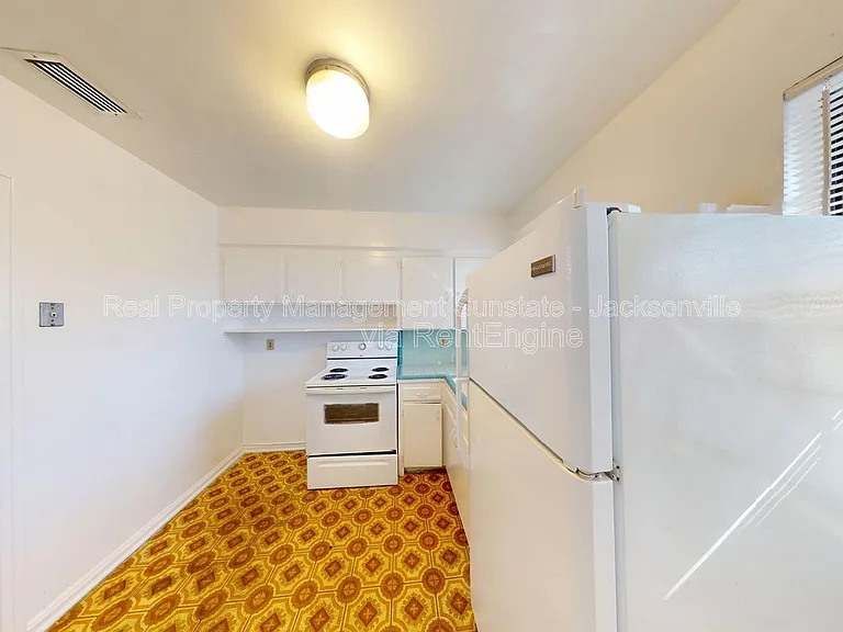 3126 Belden Cir #3 — Photo 6