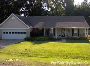 34 Arbor Ln, Columbus, MS 39702