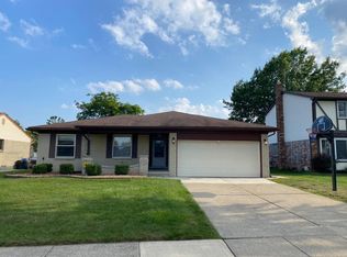 3524 Gloucester Dr, Sterling Heights, MI 48310