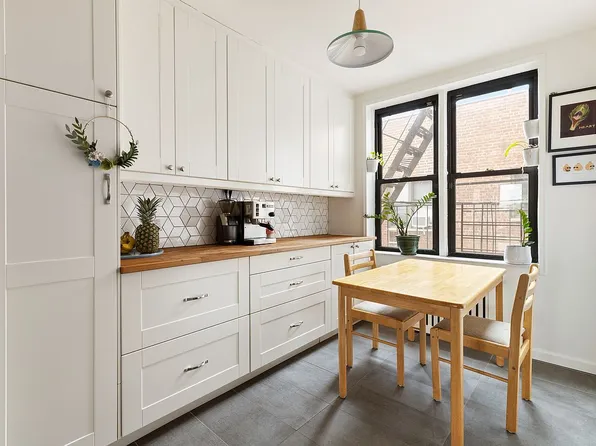 540 Ocean Pkwy APT 6S, Brooklyn, NY 11218