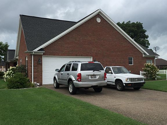 5th image of 4005 Mayflower Dr