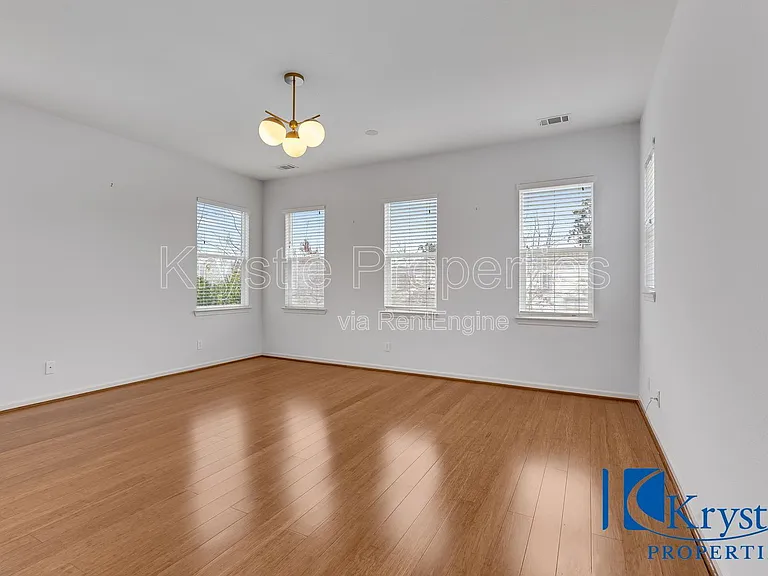 1010 Madrone Ave — Photo 24