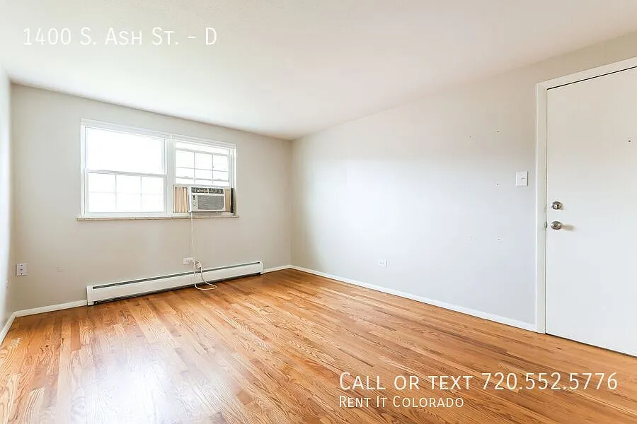 Price Drop! **Newly Updated 2 Bed 1 Bath Unit Available Now — Photo 4
