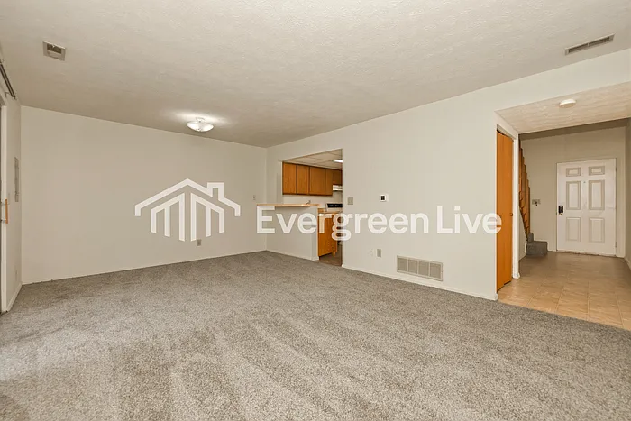 6540 Rolling Glen Dr — Photo 4