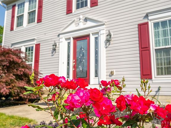 2nd image of 528 Cherry Hill Ln
