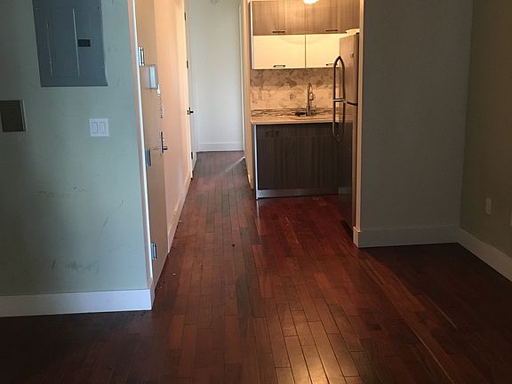 3rd image of 1438 Dekalb Ave APT 2L