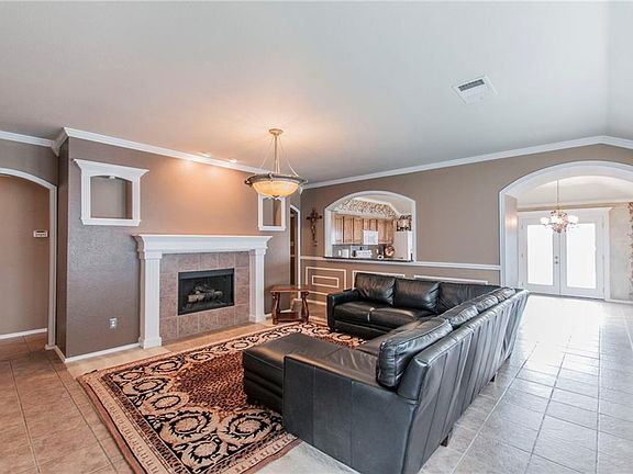 3rd image of 9600 Westmere Ln