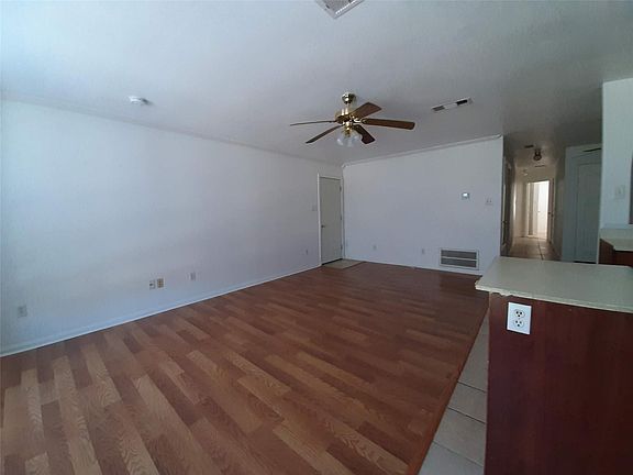 5th image of 4542 Otterbury Dr #C