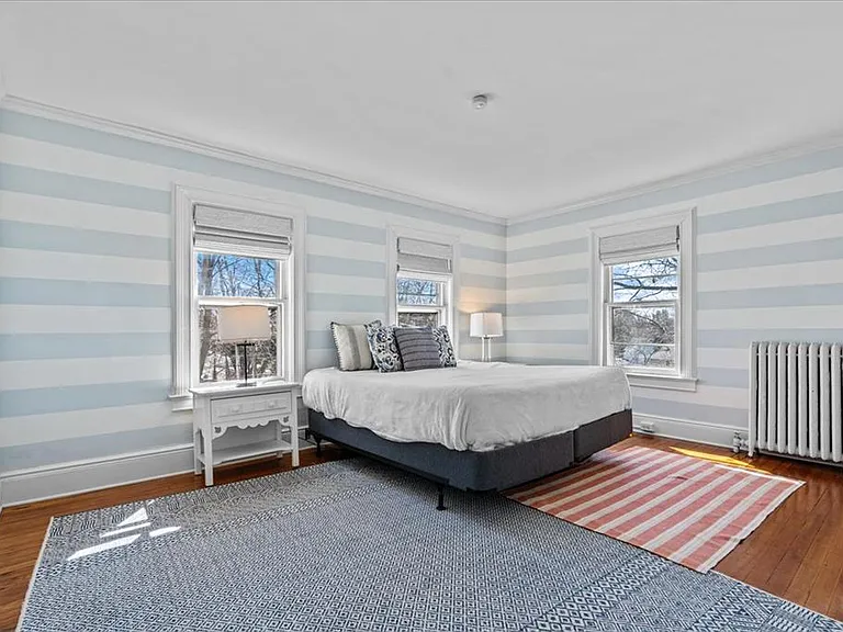 55-57 Chatsworth Ave #57 — Photo 9