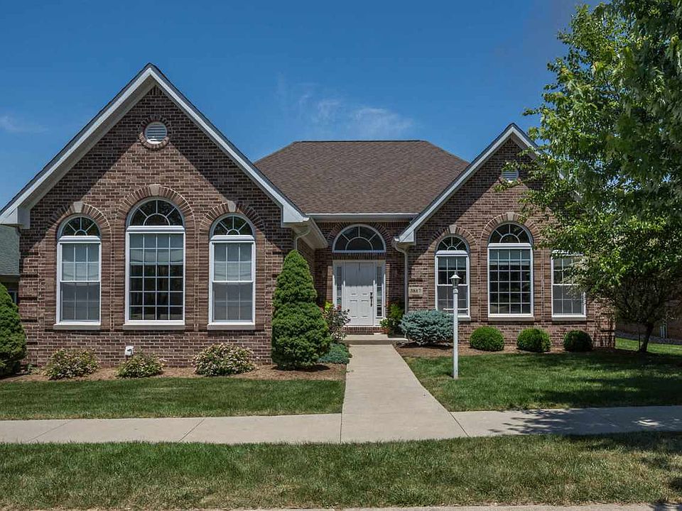 1st image of 3817 E Regents Cir