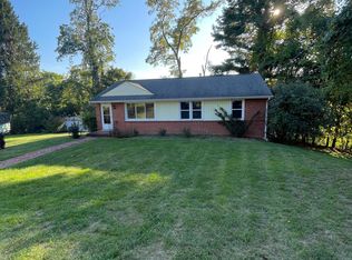 411 Linden Dr, Staunton, VA 24401