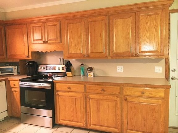 4th image of 420 N 37th St