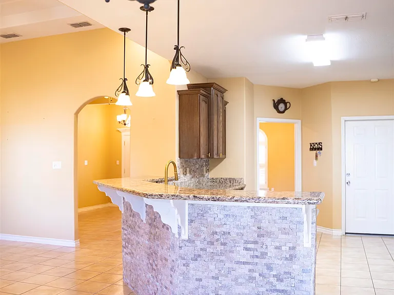 415 Starling Creek Loop — Photo 10
