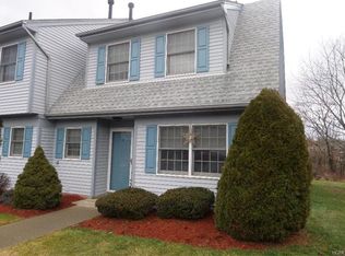 8 Summer Set Dr, Montgomery, NY 12549