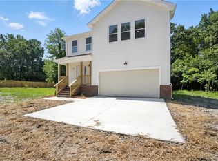324 Albert Ave, Chesapeake, VA 23323