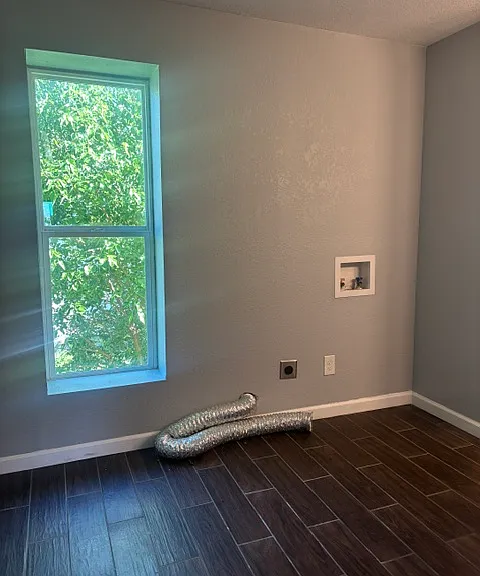 623 Melrose Ct — Photo 8