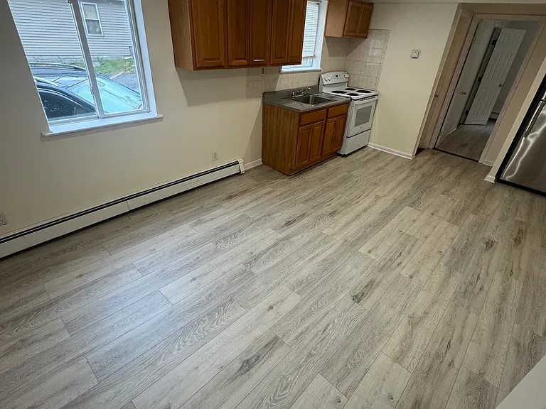 21 Pine St #1-L — Photo 8