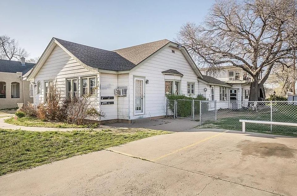 1st image of 1008 SW 11th Ave