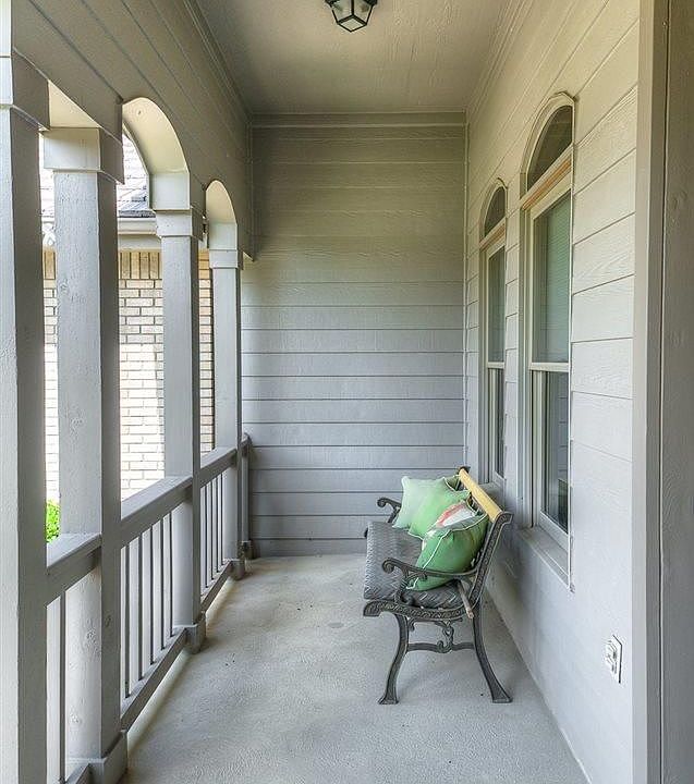 1st image of 2522 N 160th Ave