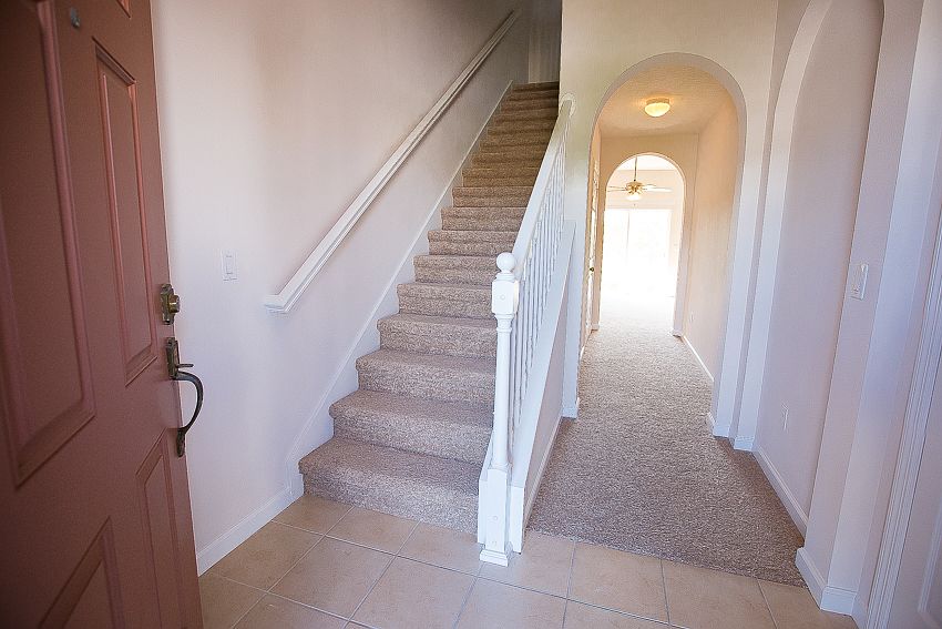 1st image of 823 Pine Pointe Ln