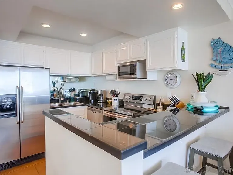 190 Del Mar Shores Ter #11 — Photo 7