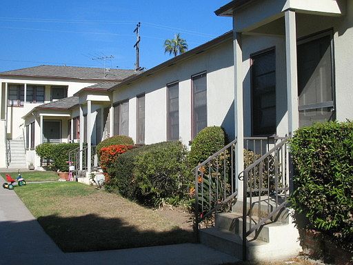1st image of 2107 Oak St APT C