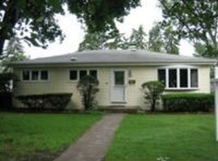 434 N Bierman Ave, Villa Park, IL 60181